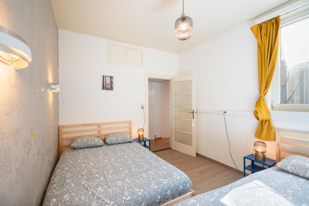 Large Antwerp City Center Apartments Eksteriør billede